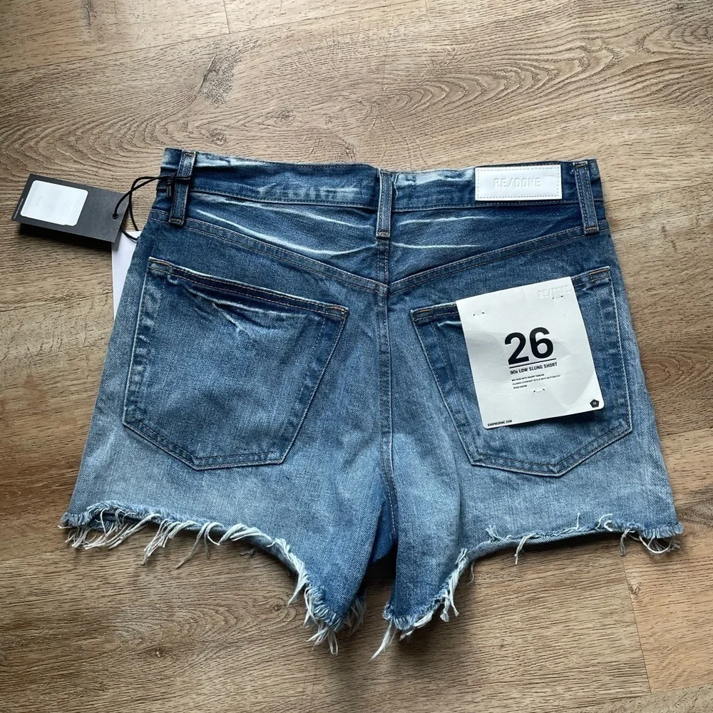 RE/DONE 90s Low Slung Denim Shorts Size 26 NWT $195 Distressed Fray Hem Vintage
